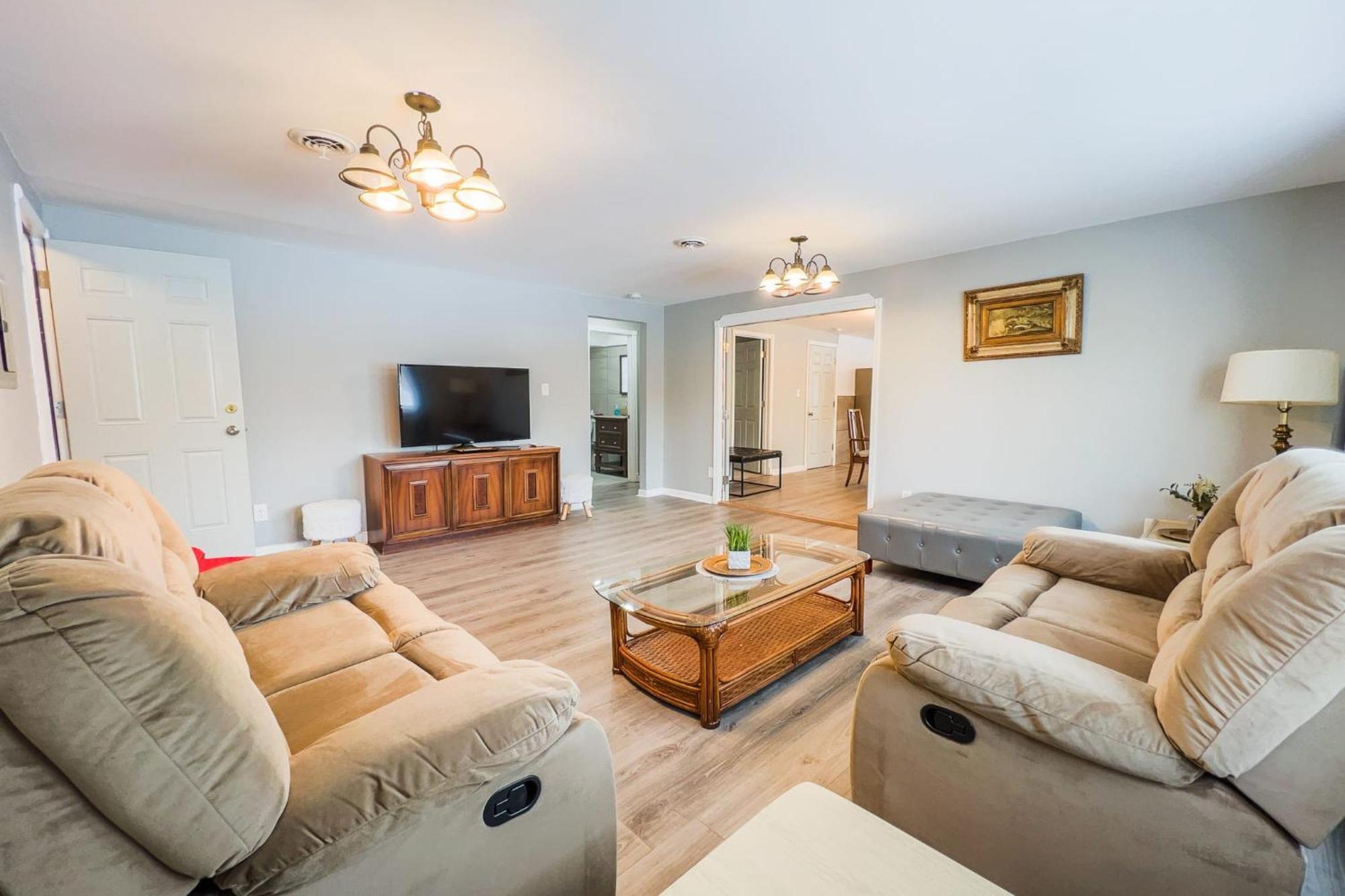 Large 6Br, 6 Bath In The City Of Niagara Falls Eksteriør bilde