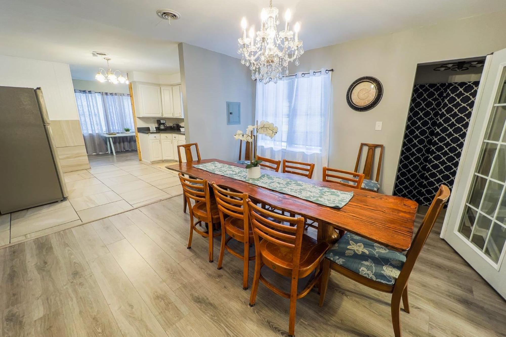 Large 6Br, 6 Bath In The City Of Niagara Falls Eksteriør bilde