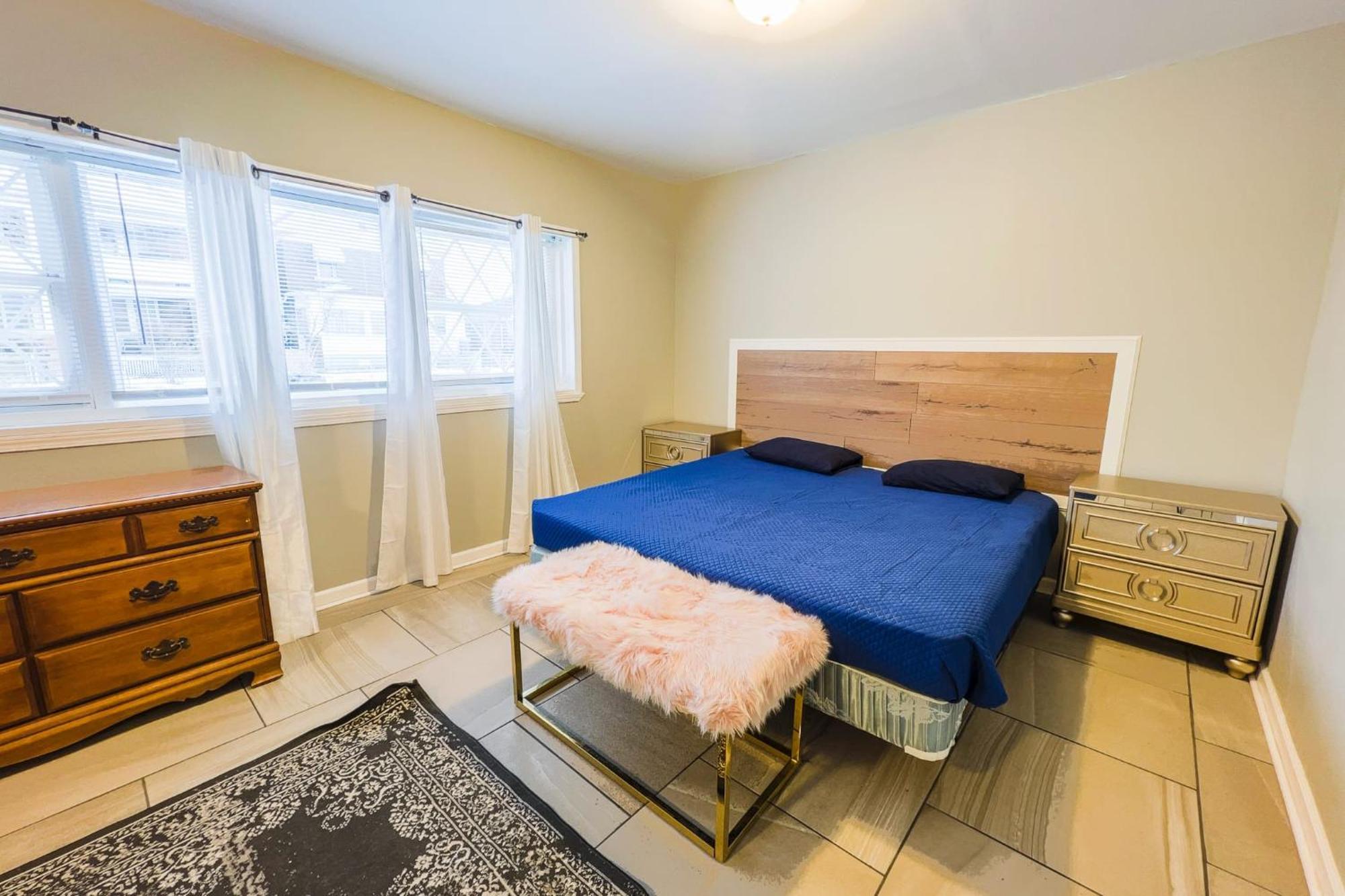 Large 6Br, 6 Bath In The City Of Niagara Falls Eksteriør bilde